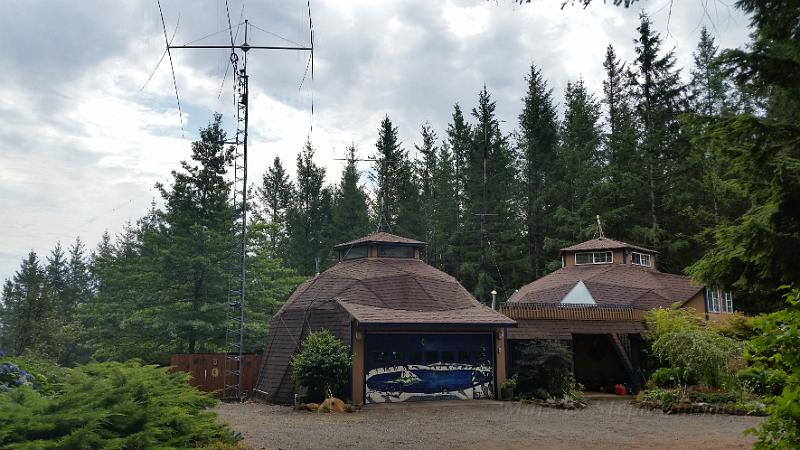 20170823_121213.jpg - Marc's Ham Shack (garage) with antennas.